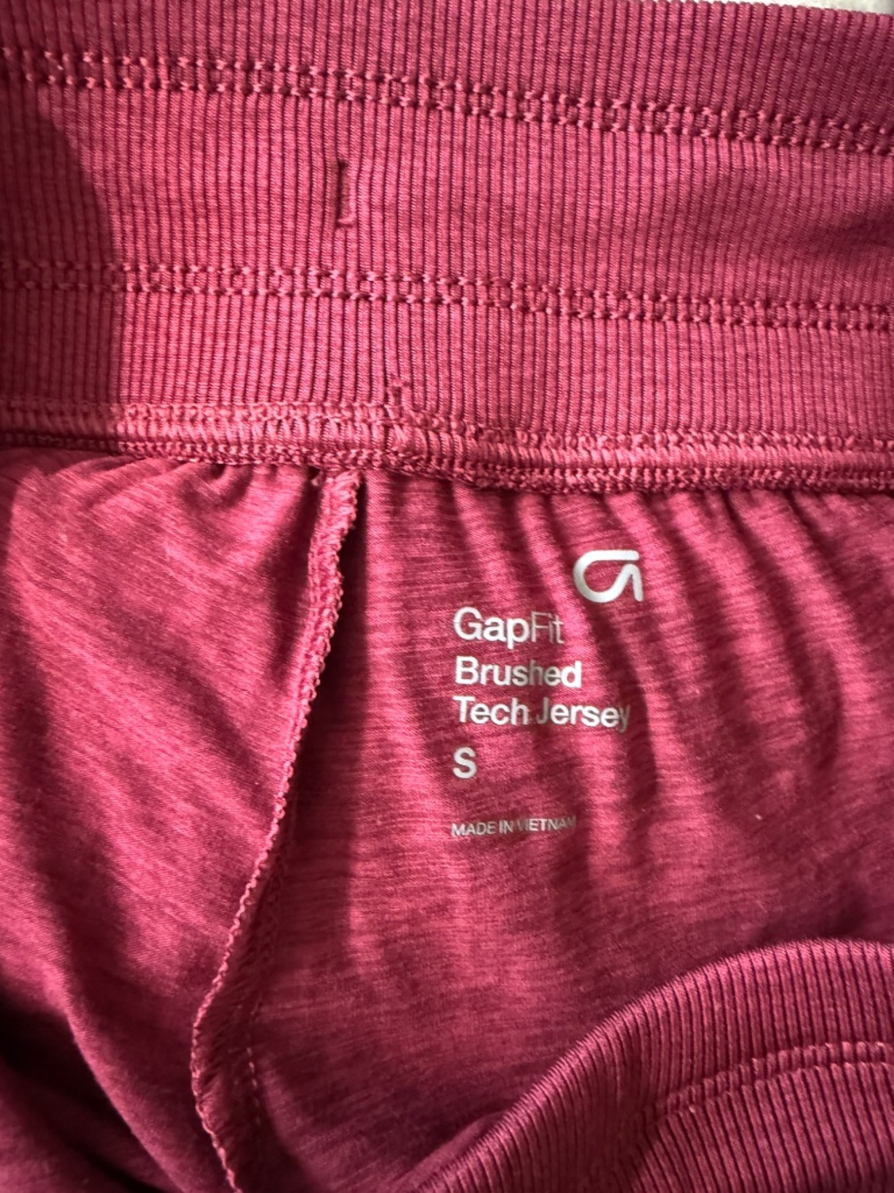 GAP brushed tech jersey ankle joggers size small burgundy - Picture 7 of 7